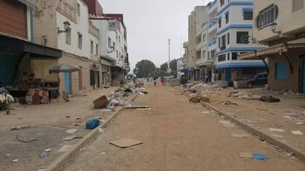 مدينة الفنيدق فوق صفيح ساخن ..سخط و استياء يسود تجار الاسواق بسبب الفوضى و الكساد.