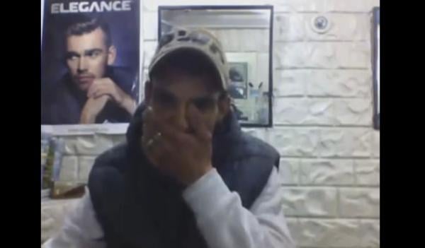 خطير : شاب يقلد أصوات جميع انواع الدراجات النارية