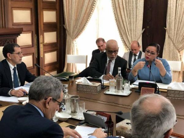 الحكومة تعد المغاربة بإجراءات اجتماعية جديدة وتحسين دخل الأجراء بدءا من يناير القادم