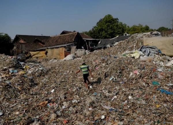 المال مقابل الأزبال.. قرية إندونيسية تعيش من تدوير النفايات
