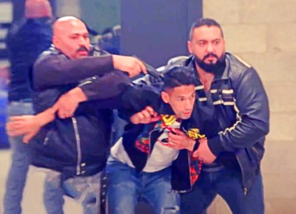 الدولي المغربي "بدر بانون" يقع ضحية مقلب وعصابة تطلب منه 2 مليون جنيه فدية (فيديو)