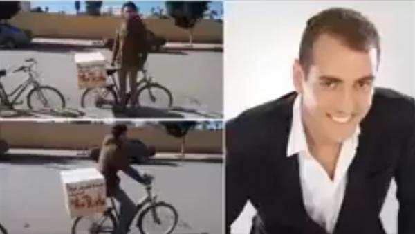 المنشط الإذاعي "مومو" يتبرع بدراجة نارية لمواطن من جرسيف تعرض للحكرة بسبب مشروع ذاتي