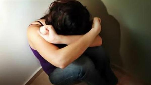 تفاصيل صادمة...فتاة مختلة عقليا تتعرض لاغتصاب متكرر من طرف "خالها" و"ابنه" و"صديقه"