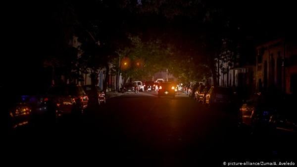 انقطاع التيار الكهربائي عن دول بأكملها في أمريكا الجنوبية