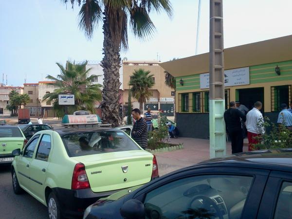 هادا "طاكسي" ولا "بانضي" : اعتقال سائق سيارة أجرة حاول إرغام زبونته على مضاجعته