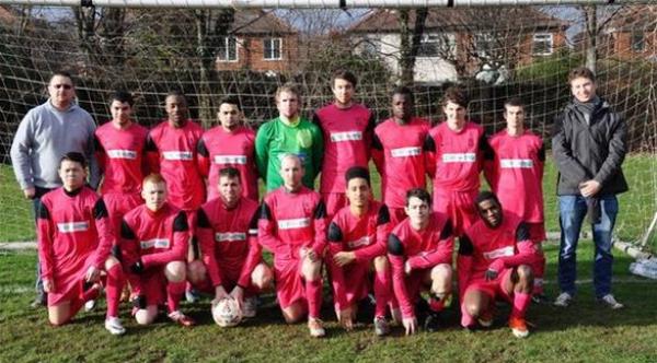 بسبب "صافرة الحكم" فريق كرة قدم يخسر 25 من أصل 26 مباراة