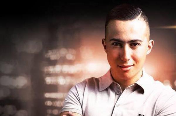 صورة .. 9000 درهما لحضور حفل "أيمن السرحاني" بفاس!