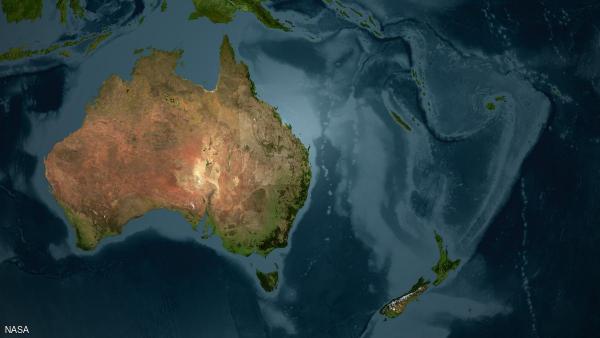 قارة أستراليا تتحرك بوتيرة سريعة نحو هذا الاتجاه ...