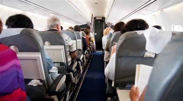 ما هي أكثر الأماكن تلوثاً على متن الطائرة؟