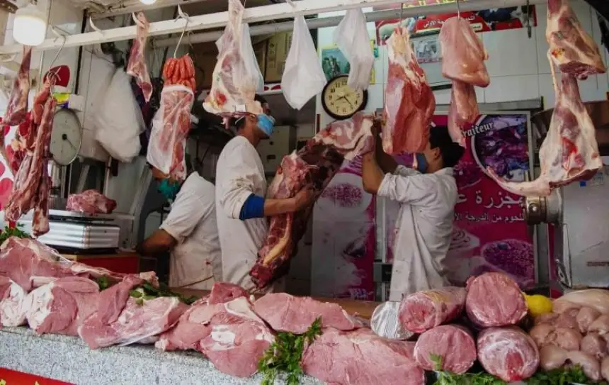 غلاء اللحوم يلهب جيوب المغاربة.. "الغنمي" يقترب من 130 درهماً وتوقعات بزيادات صاروخية قبل عيد الأضحى