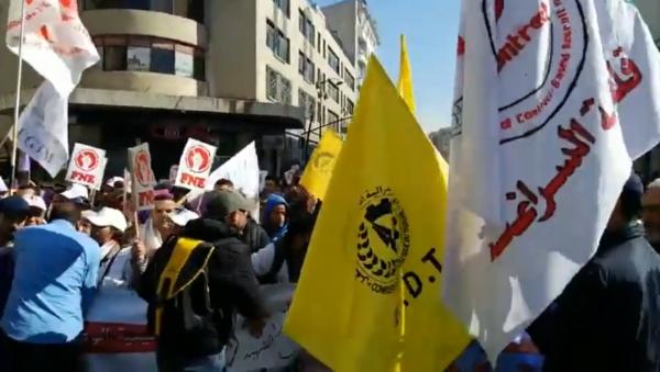 من قلب البيضاء..عودة أساتذة التعاقد للشارع للمطالبة بإسقاط مخطط التعاقد