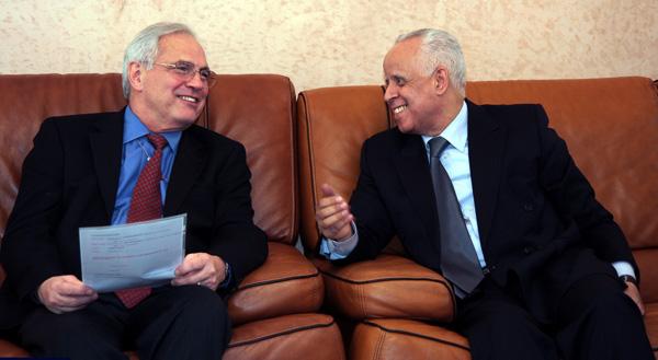 الديبلوماسية المغربية تحقق نصرا في قضية الصحراء المغربية بثني روس عن زيارة الأقاليم الجنوبية