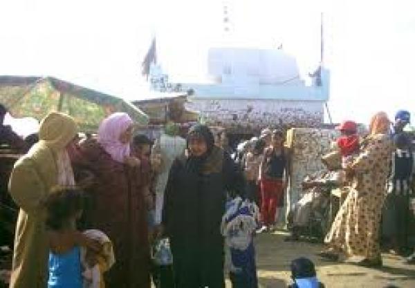 آزمور: مزارات وحديث جنس لا ينتهي