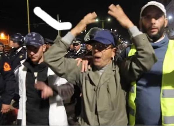 فيديرالية اليسار تحمل الحكومة "مسؤولية" وفاة والد الأستاذة المتعاقدة