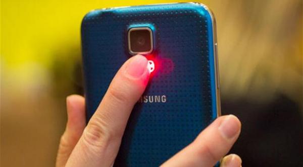  هل يكون هاتف ساسمونغ أس 5 أول تلك الأجهزة؟ 