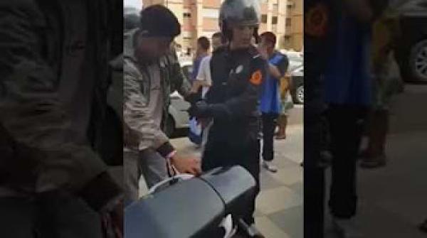 فيديو لحظة ﺍﻟﻘﺒﺾ على مجرم خطير بمنطقة حي السلام مدينة سلا