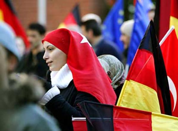 ولاية بريمن تصادق على مشروع يمنح المسلمين الحق في العطل خلال  المناسبات الدينية