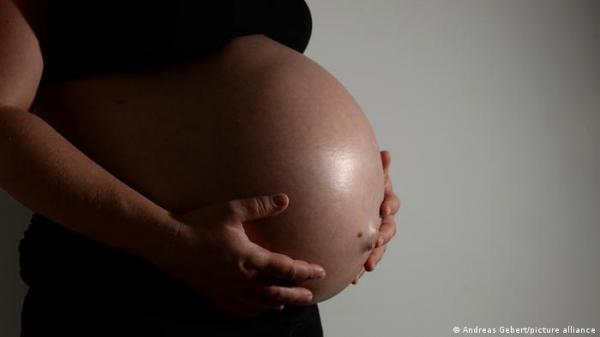 سيدة من جنوب أفريقيا تضع عشرة توائم دفعة واحدة