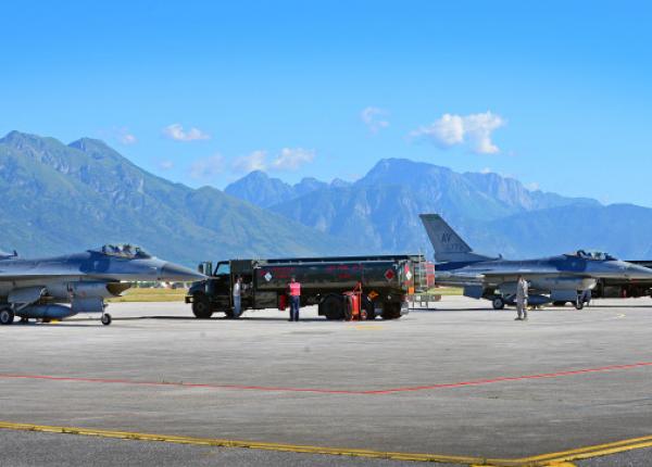 بعد محاولة أولى فاشلة...اعتقال مهاجر مغربي حاول اقتحام قاعدة عسكرية أمريكية بإيطاليا ومصير "أسود" في انتظاره