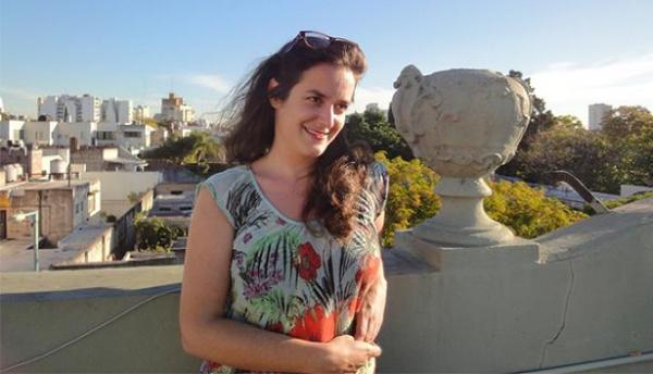 سلطات الداخلة تطرد صحفية "لوموند" الفرنسية لهذا السبب