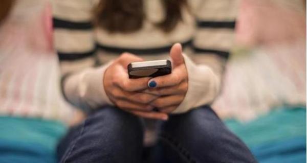 هذا هو الحكم الذي صدر ضد مغربية خدعت سعودي بصورة ممثلة هندية و سلبت منه 200 مليون