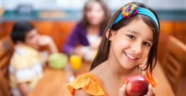 8 نصائح لوالدي الطفل المصاب بالسكر