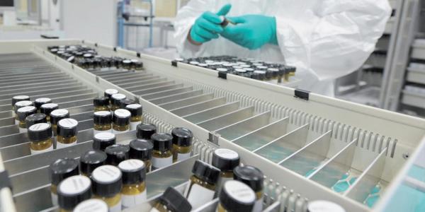 البرلمانية "مراس" تفجٌر فضائح مدوية في مديرية الأدوية وتكشف تلاعبات خطيرة بصحة المغاربة