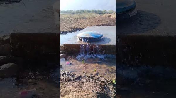 قالو لك لما نعمة.... عطب أنبوب للماء الصالح للشرب بين أفورار وبني ملال والمياه تضيع لأسابيع