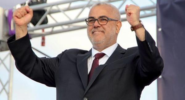 "بنكيران" مخاطبا المغاربة بفخر: "أنا لي غليت عليكم المحروقات وأنا لي نقذت البلاد"