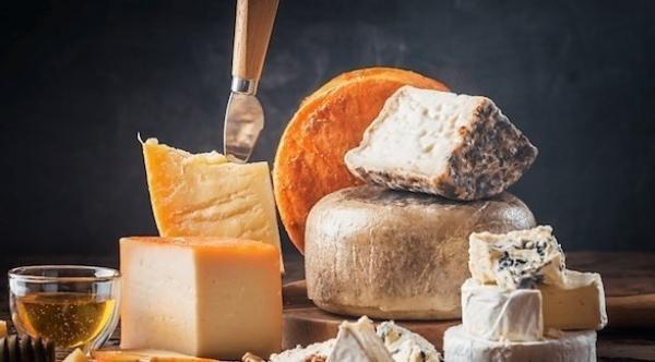 علامات تدل على ضرورة  التوقف عن تناول الأطعمة التي تحتوي على اللاكتوز