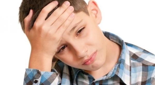 الصداع لدى الطفل يكون مؤشر خطر في هذه الحالات