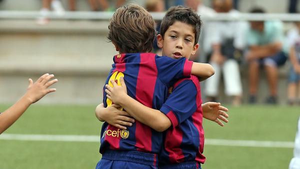 فيديو : بلال عشيبة .. موهبة مغربية تتألق في صغار برشلونة