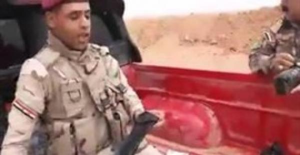 بالفيديو.. لحظة ضبط سيارة محملة برواتب «داعش» في الصحراء