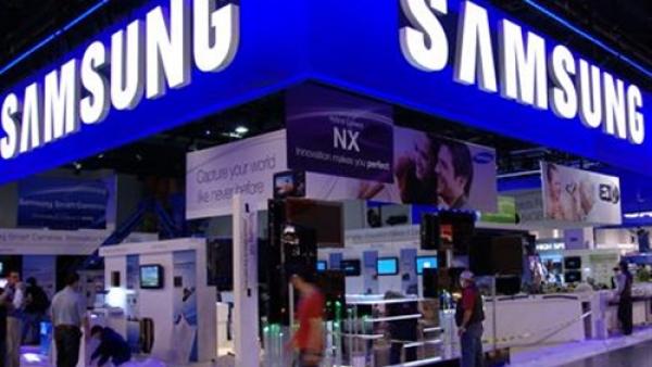 سامسونج تعلن عن هاتفها S5 Plus بمعالج "سناب دراجون 805"