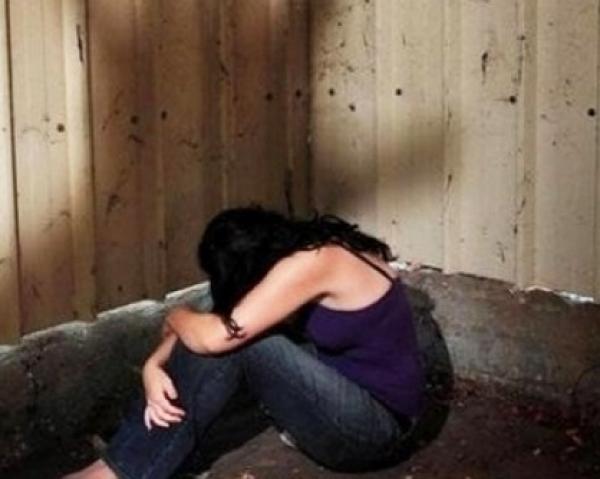 بالتفاصيل...شابة تصرخ وسط الشارع بالدشيرة لإنقاذها من استغلال جنسي دام 3 أشهر