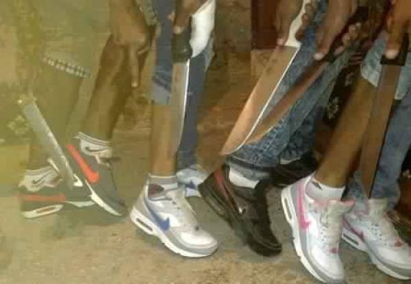 تمارة : عصابة مدججة بأسلحة البيضاء تعترض سبيل المارة و الساكنة تطالب بالتدخل