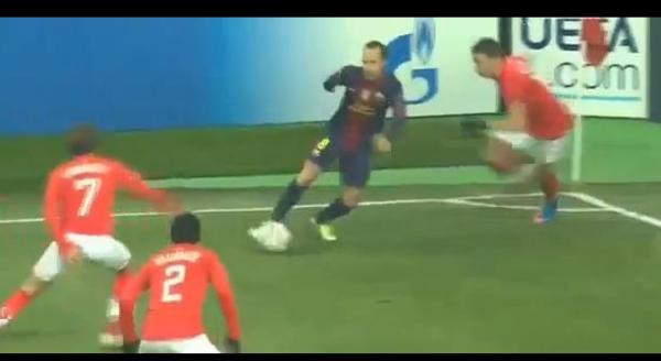 إنيستا يراوغ لاعبي سبارتاك في “نصف متر” 