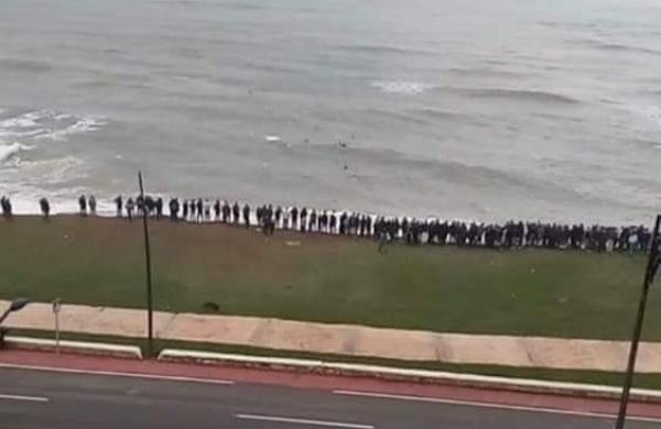 الفنيدق: عشرات الشباب يخاطرون بأنفسهم للهجرة سباحة نحو سبتة