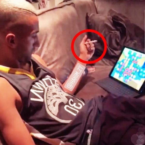 صورة لـ "زياش" تثير جدلا واسعا..والأخير يكشف حقيقة الأمر