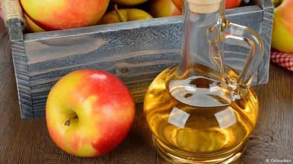 السلاح الخفي لجمال النجمات العالميات.. هل هو آمن؟