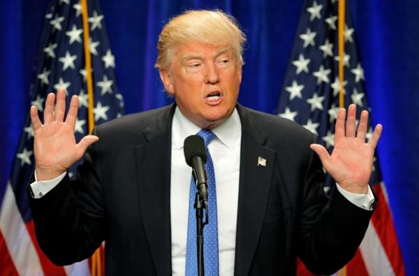 القضاء الأمريكي يحقق في احتمال دفع "رشوة مقابل عفو رئاسي"