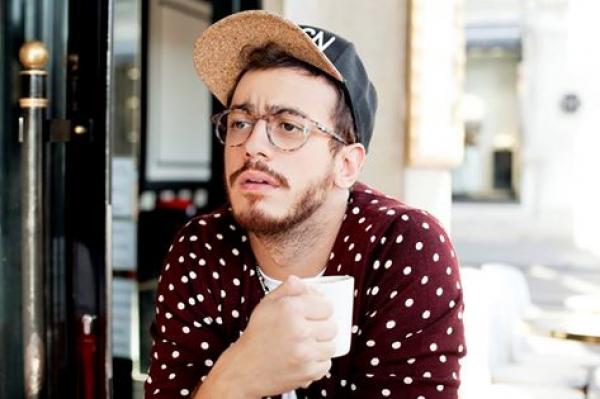 محامي "ضحية" سعد لمجرد الامريكية يسافر الى باريس و ها علاش ناوي