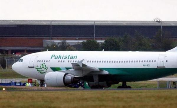 قبطان طائرة يؤخر إقلاعها ساعتين بانتظار وجبات الطعام