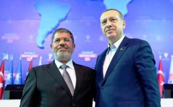 أردوغان: جثمان مرسي يرعب السيسي ولا أصدق أن وفاته طبيعية