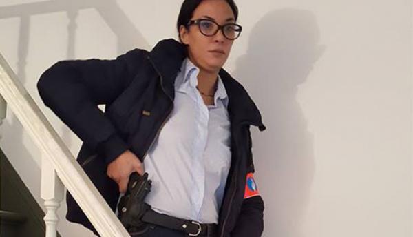 بالصور.. لبنى أبيضار ضابطة شرطة "جزائرية" في فيلمها الجديد