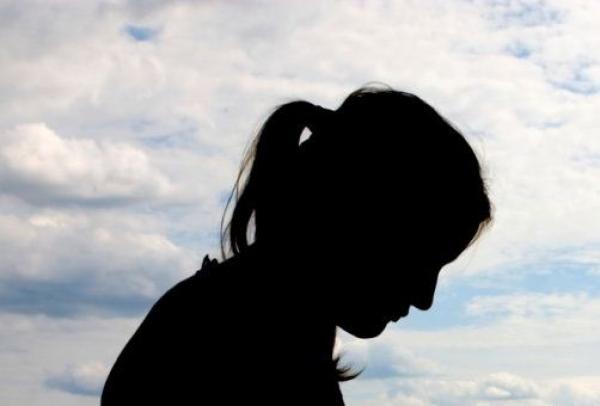 التحقيق في حادثة انتحار سيدة يكشف عن فضيحة أخلاقية بطلها عمها