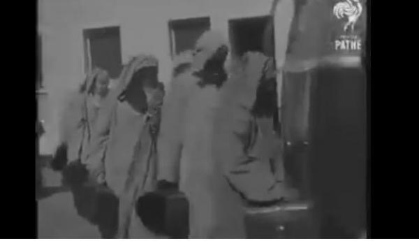 النقاب داخل القصر الملكي أيام الراحل محمد الخامس