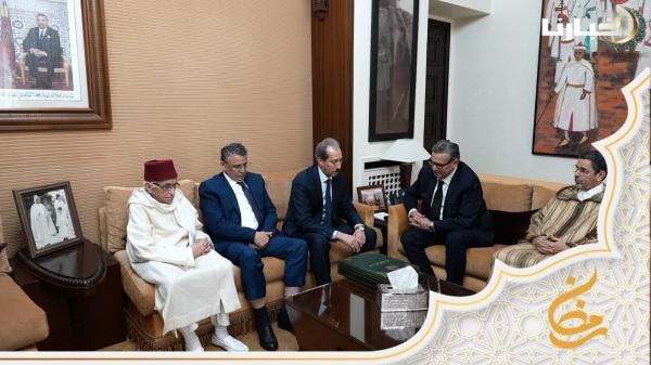 أخنوش يتسلم مقترحات الهيئة المكلفة بمراجعة مدونة الأسرة