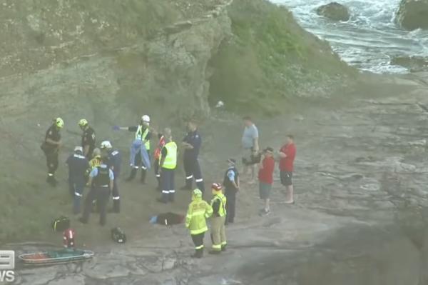 نجاة تسعيني بأعجوبة من حادث قفز بالمظلة في أستراليا