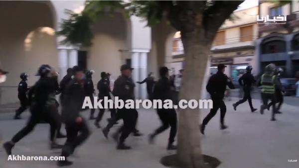 وجدة... إنزال أمني لفض احتجاجات رافضي إلزامية جواز التلقيح